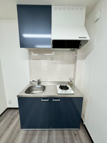 守口市金田町2丁目のキッチン|1階にはミニキッチンもございます！
居住スペースと分けてご利用いただけるので便利です。