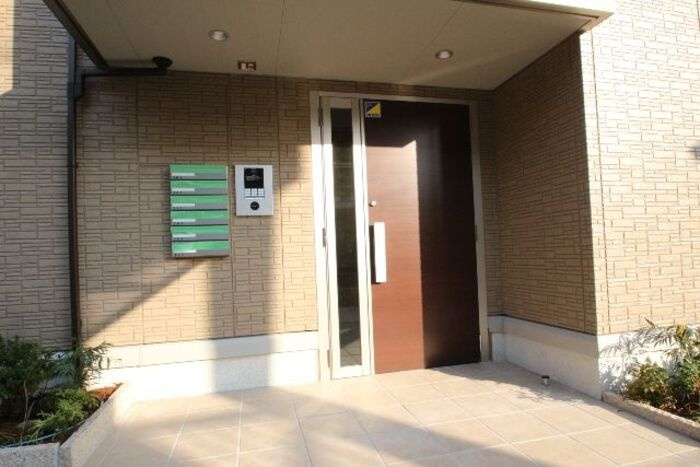 カルミアのエントランス
