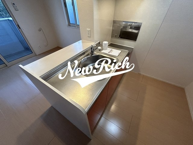 前橋市三俣町３丁目のアパートのキッチン