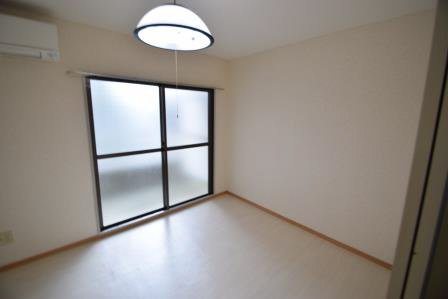 パシフィックコーポ２|洋室６帖