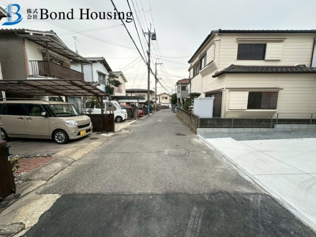 広々LDKは約21帖・WICあり　玉津町水谷　全3棟　3号棟の子供部屋