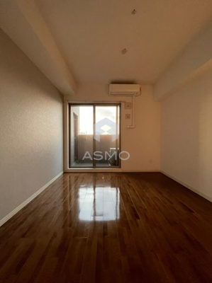 【居間・リビング】 | レジュールアッシュ大阪城北 | ※同物件　別間取り　参考写真