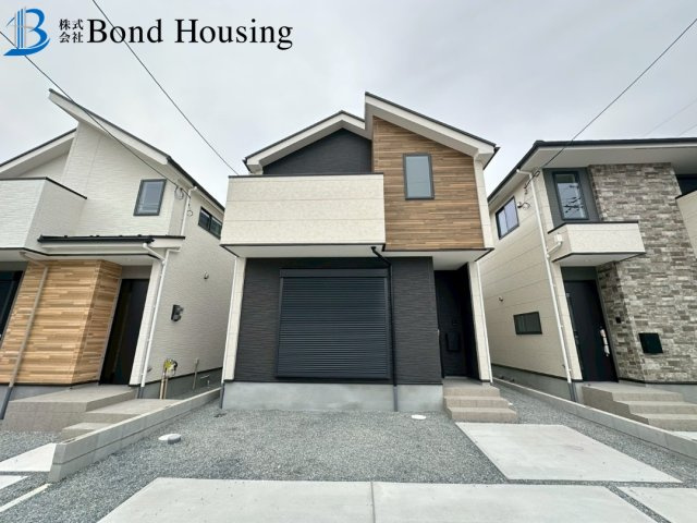 周辺環境充実・吹抜あり　玉津町水谷　全3棟　2号棟の外観