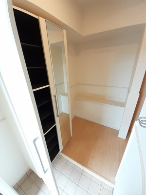 【玄関】 | イルミナール