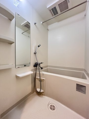 大阪市都島区中野町４丁目の賃貸マンションの浴室