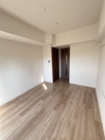 大阪市都島区中野町４丁目の賃貸マンションの居間・リビング