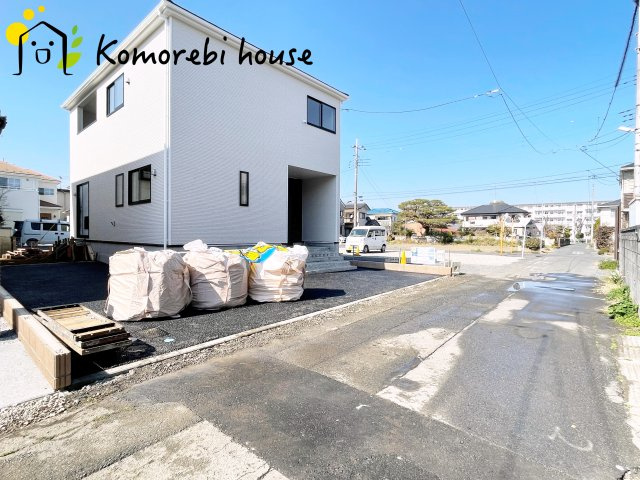 鴻巣市箕田　第9　新築一戸建て　クレイドルガーデン　01の前面道路含む現地写真|前面道路含む現地写真です