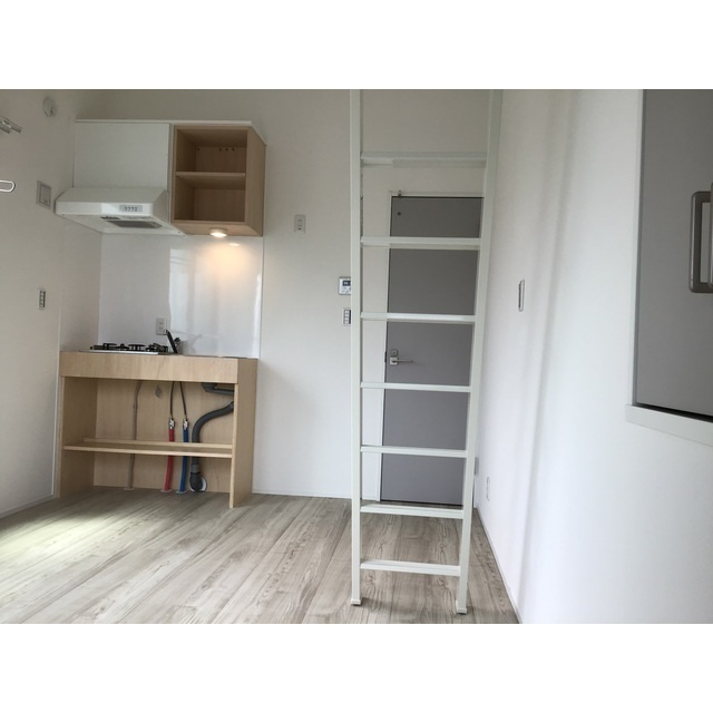 豊島区雑司が谷１丁目のアパートの居間・リビング