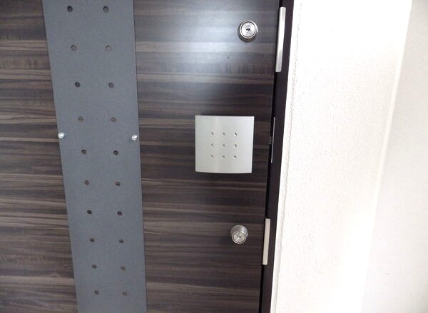 リモージュ徳川の玄関