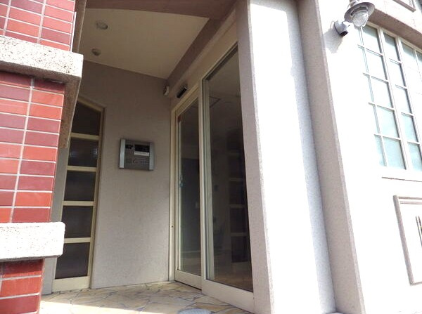 リモージュ徳川のエントランス