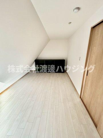 クレイドル江坂の寝室