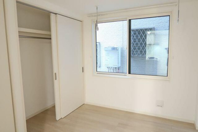 【寝室】 | Ｃｏｃｃｉｎｅｌｌｅ（コクシネレ） | 落ち着いた色調の寝室です