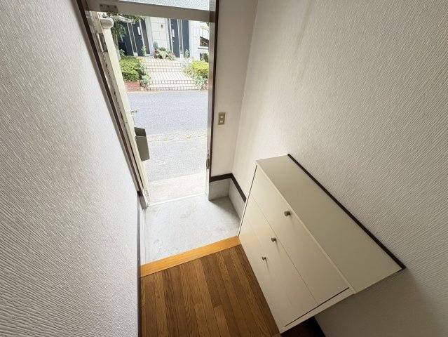 戸川ハイツの玄関