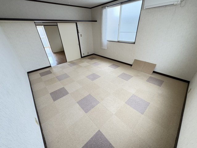 戸川ハイツの居間・リビング