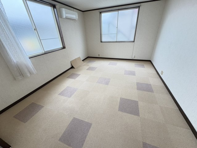 戸川ハイツの居間・リビング