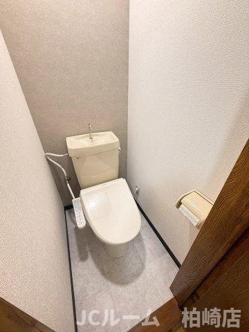 柏崎市半田２丁目のアパートのトイレ