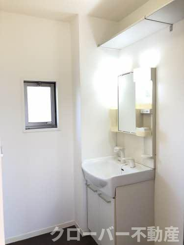 Primo Amore A棟の独立洗面台