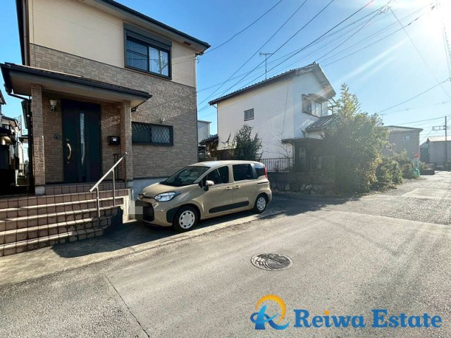 中古戸建　茅ヶ崎市高田2丁目の前面道路含む現地写真