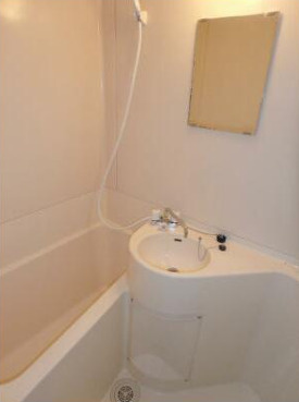 光生ハイツ　バストイレ別　管理費0　駅近の浴室