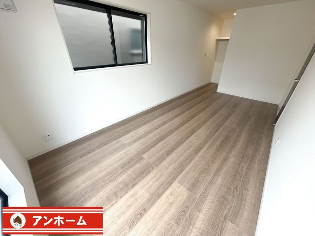 藤井寺市藤ヶ丘３丁目５号棟の洋室|個人の部屋や寝室として使える洋室です