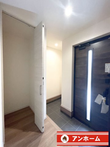 藤井寺市藤ヶ丘３丁目５号棟の玄関|シンプルで使いやすい玄関です