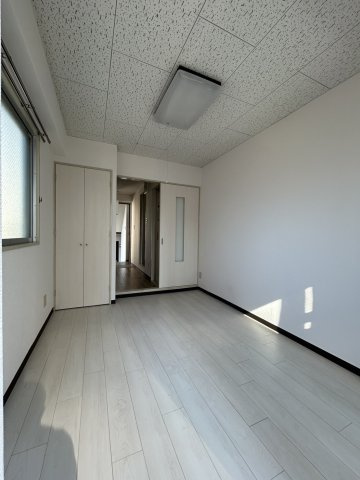 広島市中区東千田町２丁目の賃貸マンションの内装