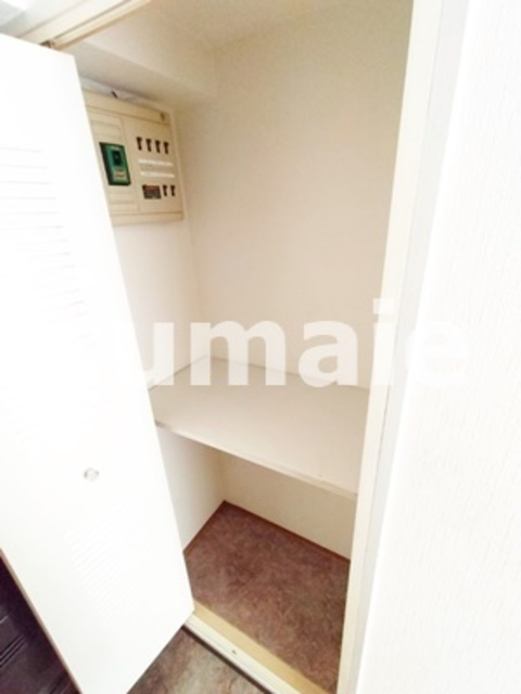 宮原ステーションプラザの収納|玄関の収納スペース。