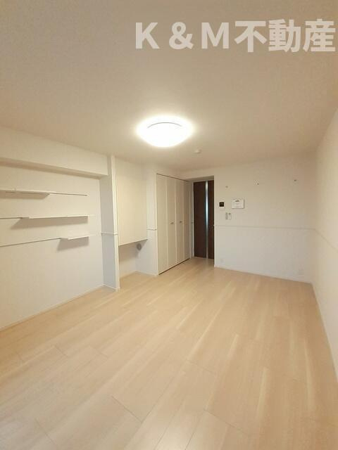 エレガントカーサⅢの居間・リビング|おしゃれな居間です