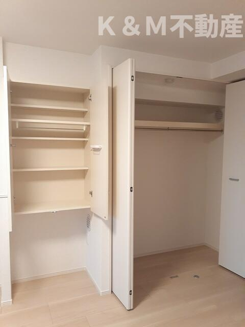 エレガントカーサⅢの収納|こまごまとしたものを収納できそうですね