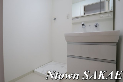 【洗面所】 | ベル・リトモ | 明るい洗面所です