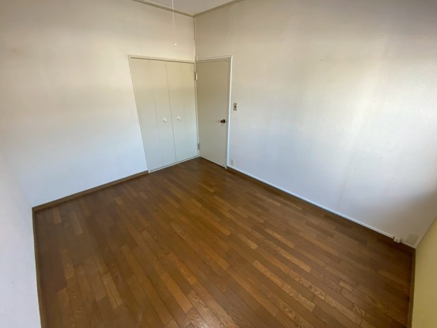 ハイツ芦屋の居間・リビング