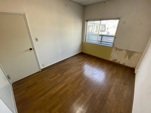 ハイツ芦屋の居間・リビング