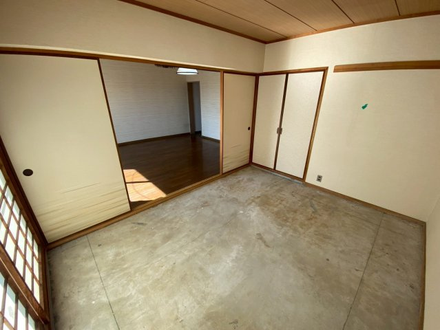 ハイツ芦屋の居間・リビング