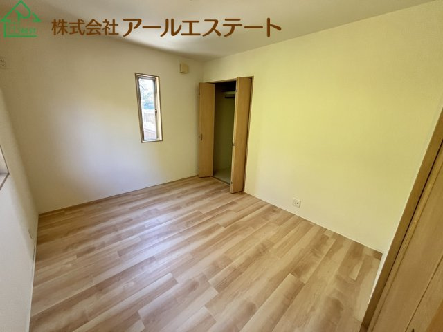 姫路市青山5丁目　姫新線「余部駅」徒歩17分の洋室