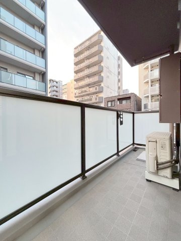 「防音マンション」GRAN PASEO 上野御徒町のバルコニー|お洗濯にも便利なバルコニー付き