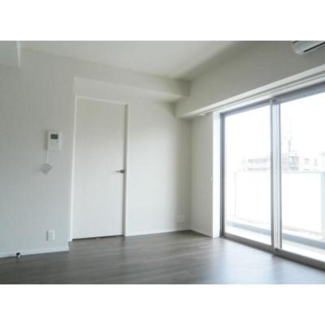 パークアクシス東陽町・親水公園の居間・リビング|※写真は同タイプ住戸です。