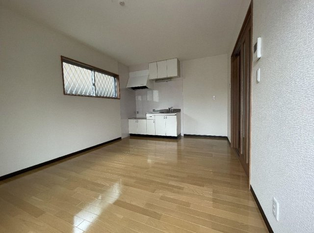 ラッキーヒルズⅡの居間・リビング