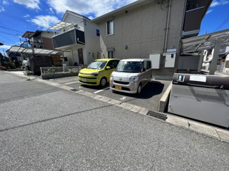 【駐車場】