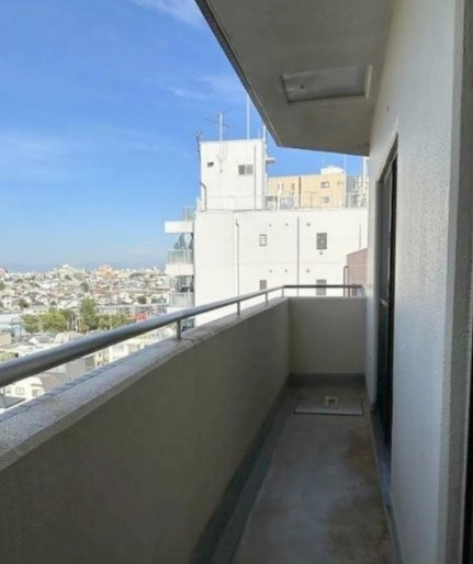 コロネード春日のバルコニー