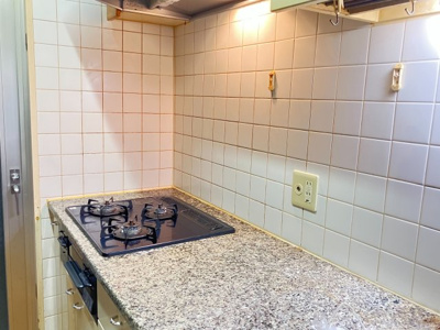 【キッチン】 | パレ東塚口Ⅱ | 広めの調理スペースは、女性に嬉しいポイントです