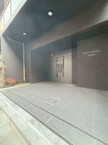 「防音マンション」GRAN PASEO 上野御徒町のエントランス|毎日通るエントランスはこのようになっています