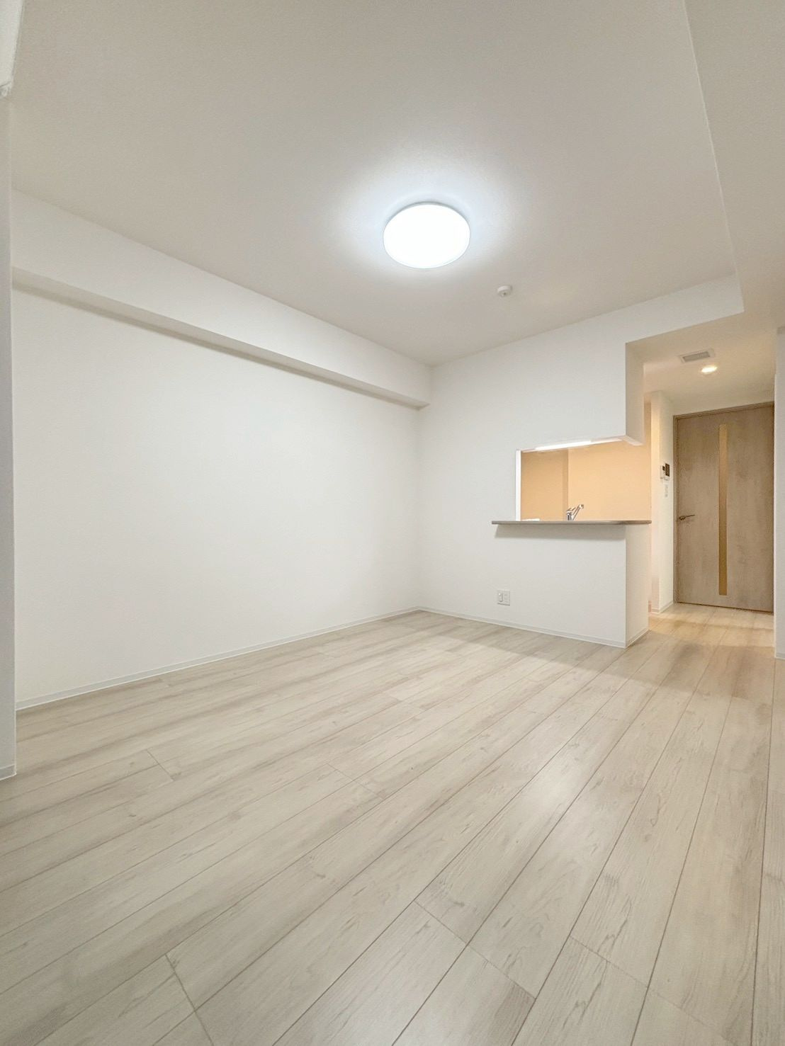 「防音マンション」GRAN PASEO 上野御徒町の洋室|使いやすいリビングです