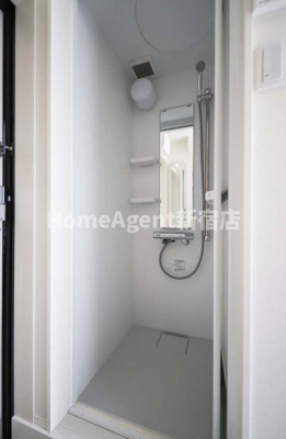 【シャワールーム】 | Lei maile elua