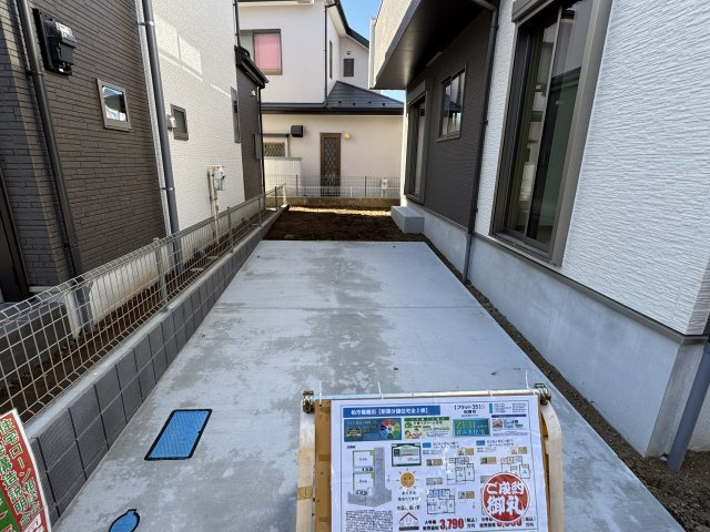 柏市篠籠田新築戸建（篠籠田1427番）の駐車場|A号棟駐車スペース・縦列2台駐車可