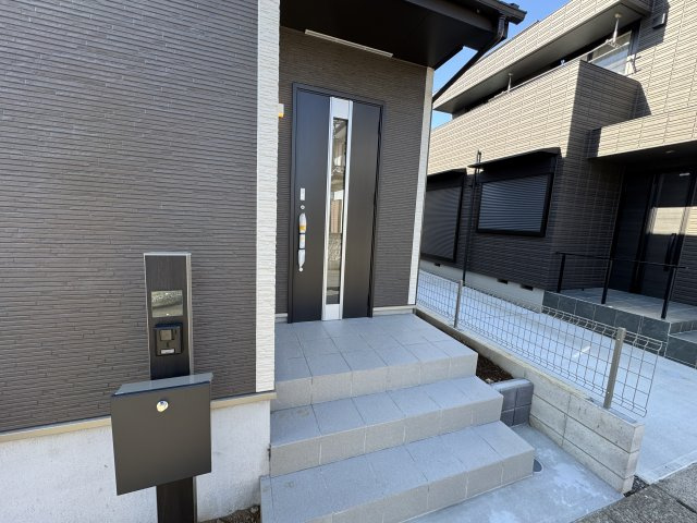 柏市篠籠田新築戸建（篠籠田1427番）のエントランス|エントランス・玄関ポーチ