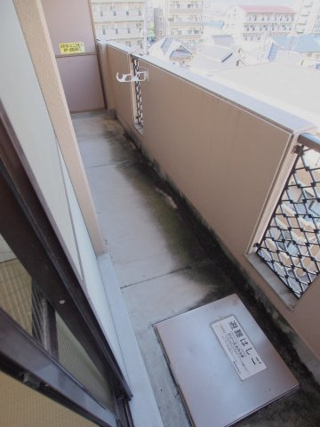 ソフィアコート東原弐番館（旧森ビルⅡ）のバルコニー