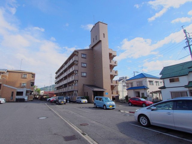 ソフィアコート東原弐番館（旧森ビルⅡ）の外観