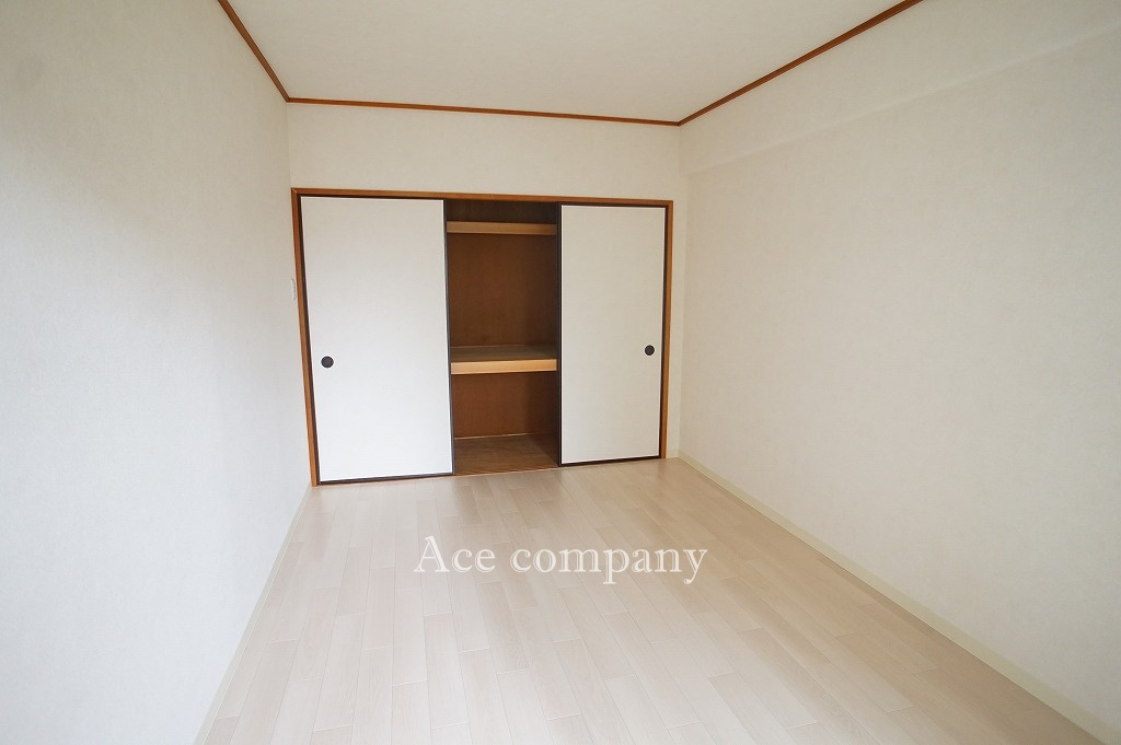 【寝室】の画像