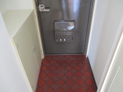 【玄関】 | コボリマンション新大阪 | きれいな玄関です