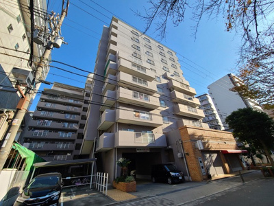 【外観】 | コボリマンション新大阪 | シンプルなデザインの外観です